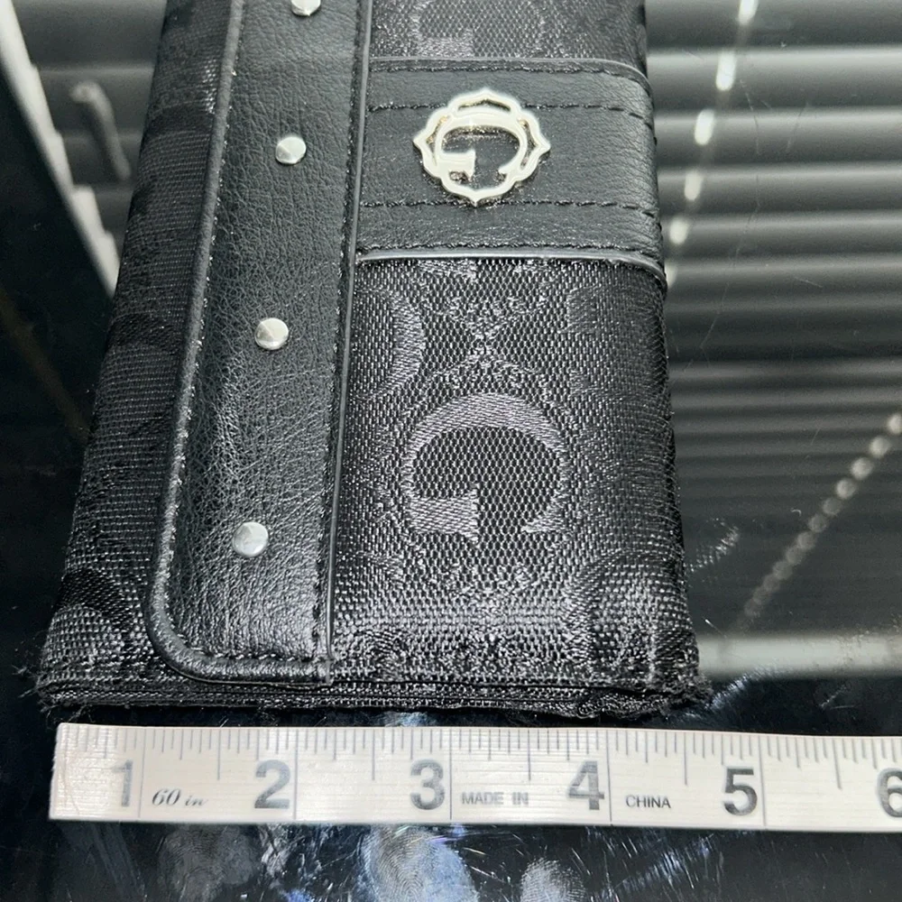 Guess Wallet Trifold Clutch Slim Snap Closure All over Logo Faux Leather